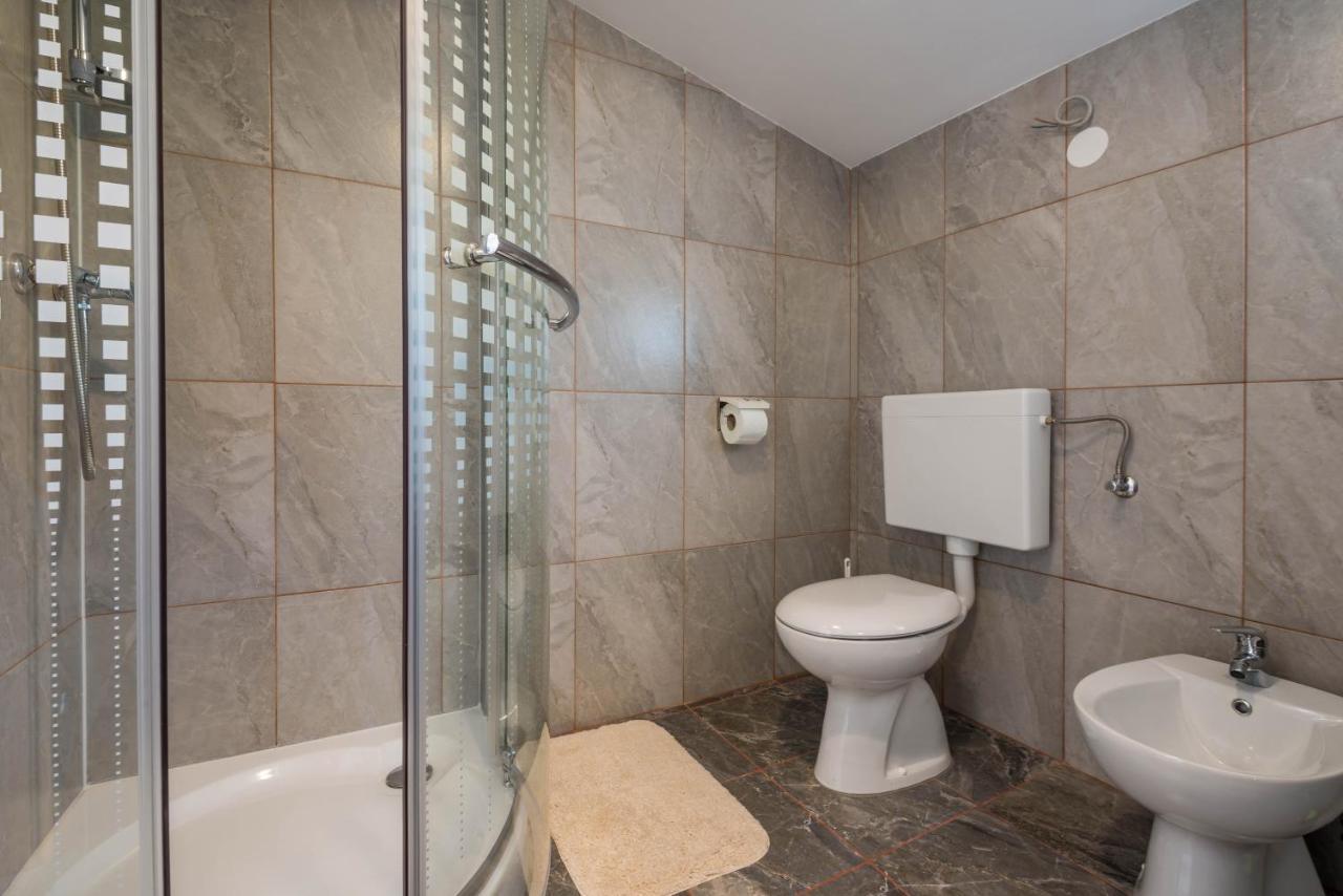 Apartment Radeki Glavica 112B Loborika Экстерьер фото